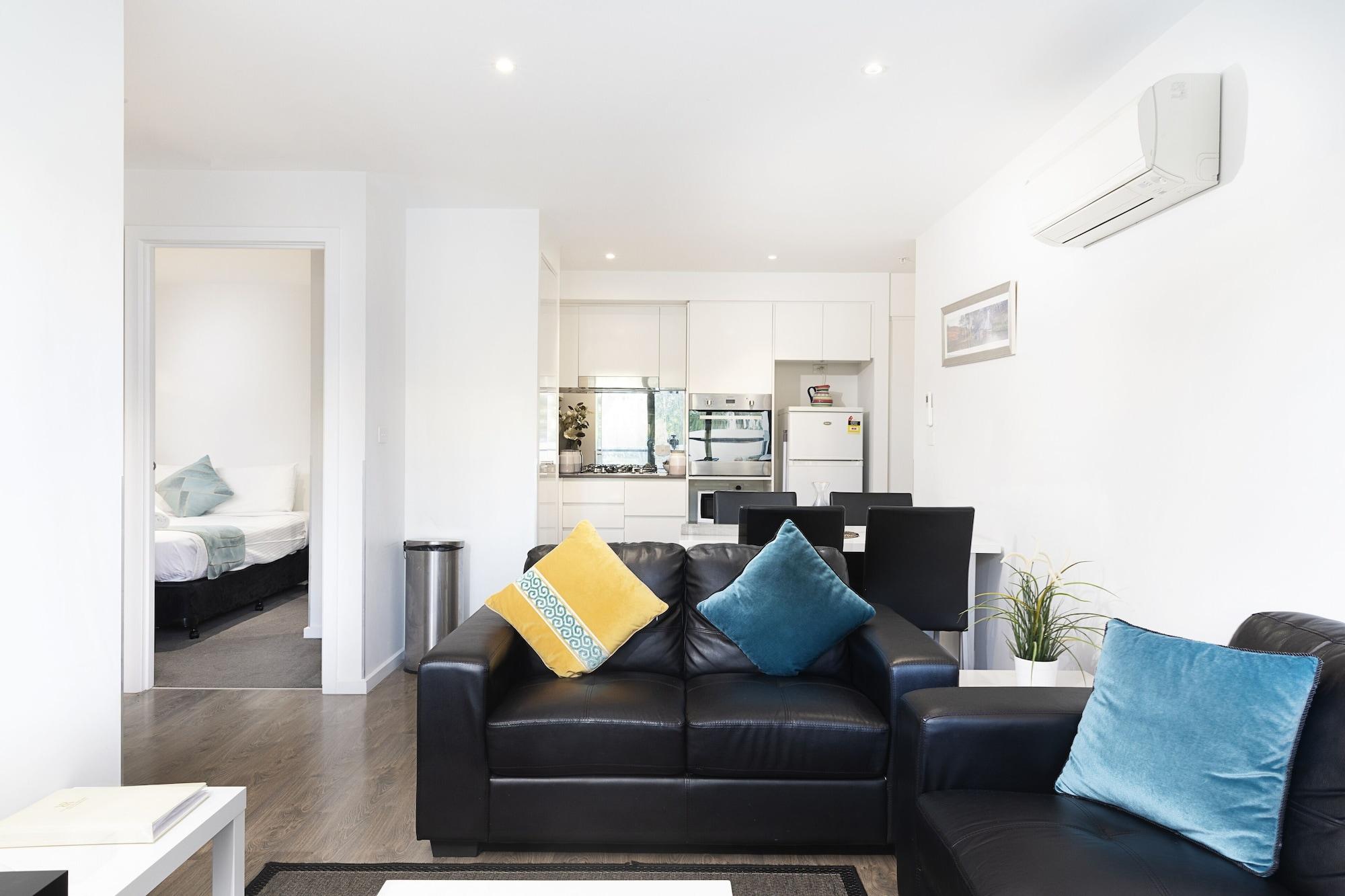 Rnr Serviced Apartments North Melbourne Exterior photo