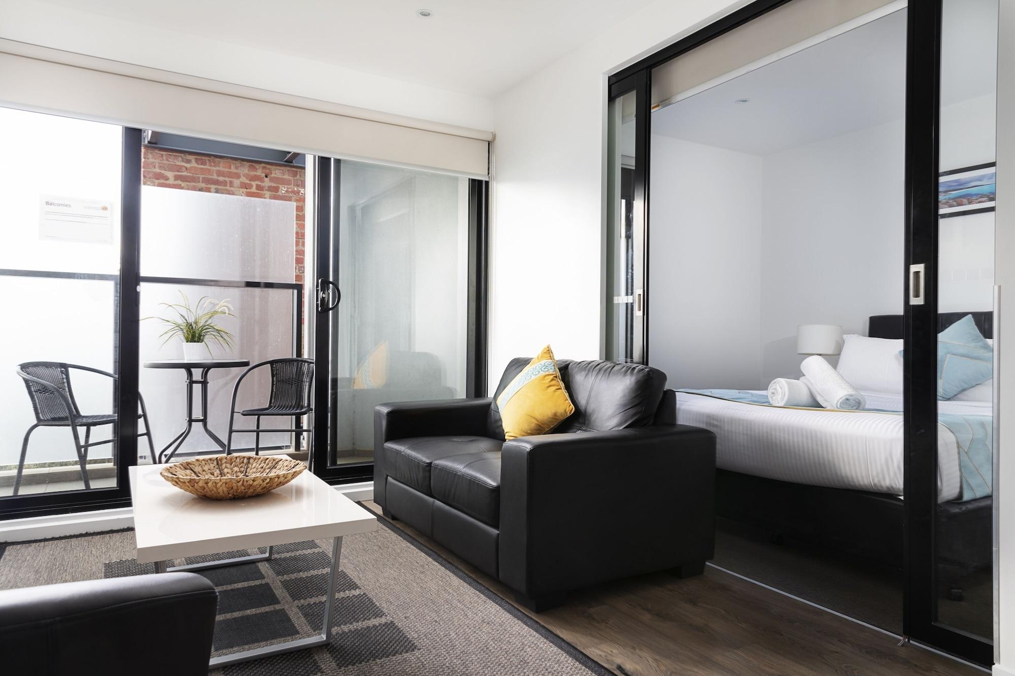 Rnr Serviced Apartments North Melbourne Exterior photo