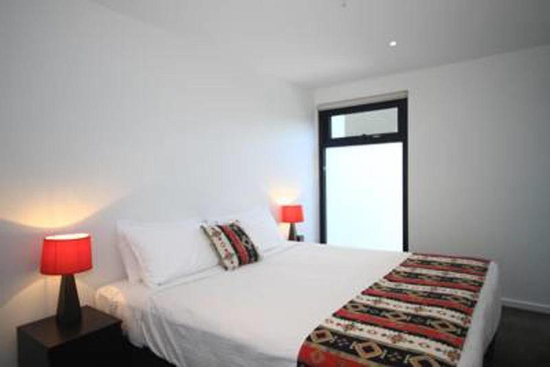 Rnr Serviced Apartments North Melbourne Exterior photo